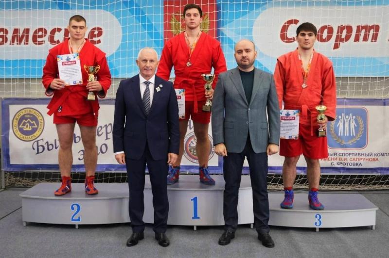 Вячеслав Федорищев принял участие в открытии всероссийских соревнований по самбо в Кинель-Черкасском районе