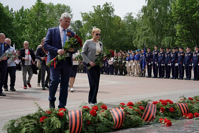 По всей Самарской области высадили деревья в память о погибших
