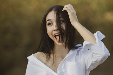 Тольяттинские врачи рассказали, как определить болезни по цвету языка