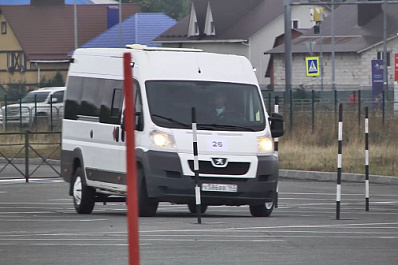 ПДД и скоростное маневрирование: в Самаре выбирали лучших водителей автобусов