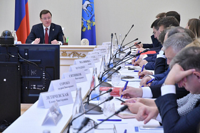 Дмитрий Азаров встретился с участниками программы кадрового управленческого резерва