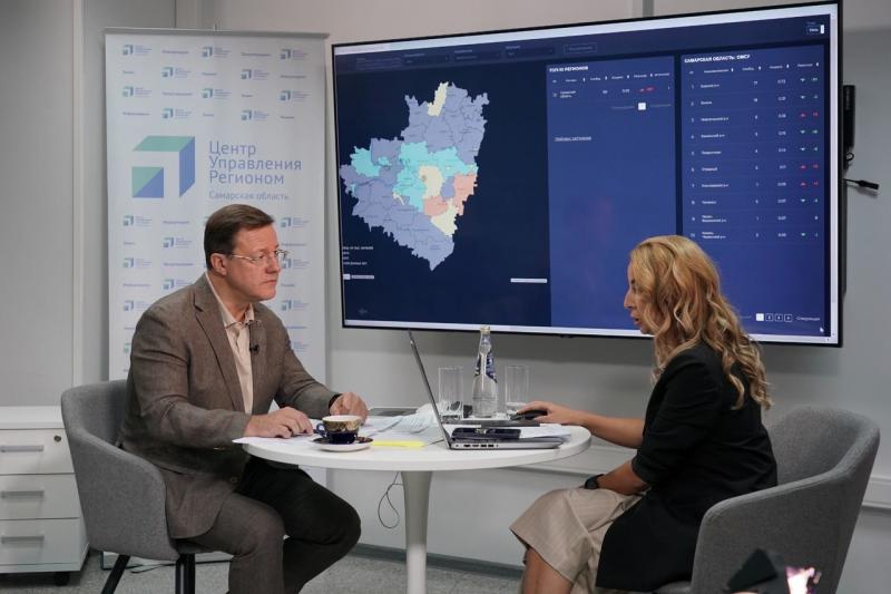 Дмитрий Азаров поручил проверить несколько поликлиник в Самаре по жалобам жителей