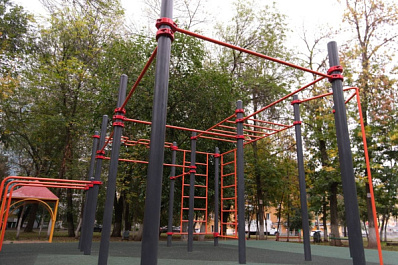 В Новокуйбышевске на улице Свердлова открыли новые спортивные площадки 