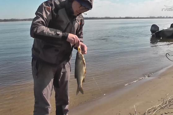 Первая поклёвка. Рыбацкое счастье