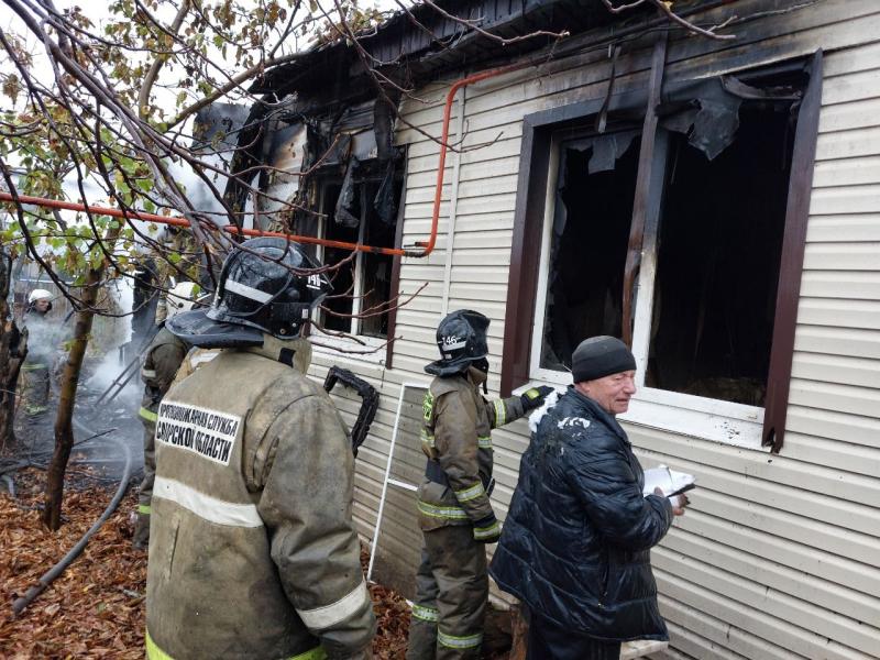 В Ставропольском районе 31 человек тушат частный дом на 200 "квадратов"