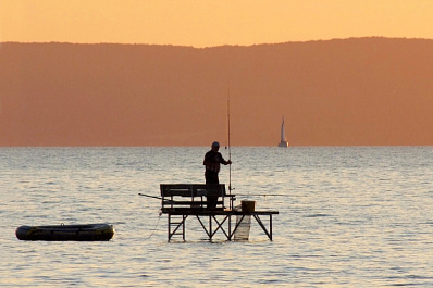 В Самарской области с 20 апреля можно рыбачить только с берега и одной удочкой