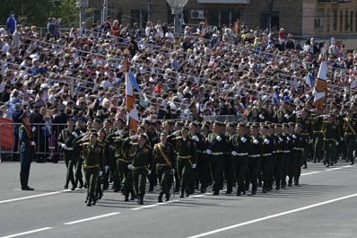 В Кремле пообещали, что на Донбассе скоро придёт время для парадов Победы