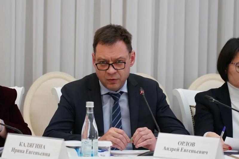 Вячеслав Федорищев поручил повысить удобство оказания самарцам медицинских услуг 