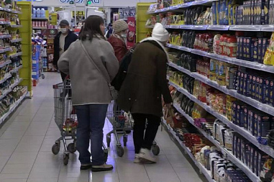 Как торговые сети в Самарской области справляются с повышенным спросом на социально значимые товары?