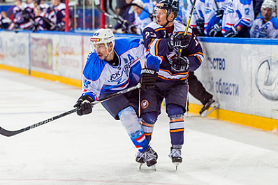 "Летчики" скрестят клюшки с ХК "Рязань" 