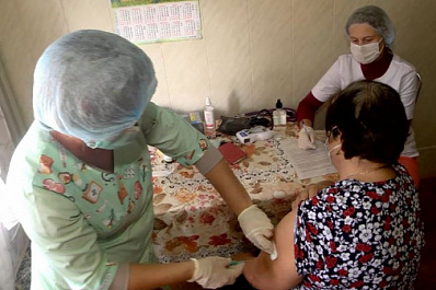 Вакцинация от COVID-19 на дому: как проходит процедура в Самарской области и кто может записаться