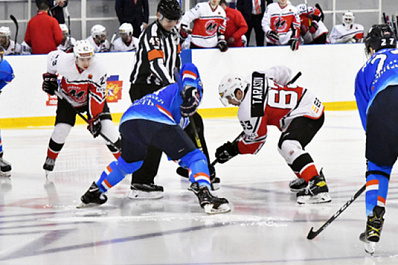 В Новокузнецке "летчики" уступили по буллитам 