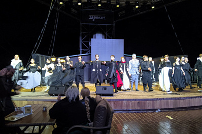 В Тольятти показали концертную версию спектакля 