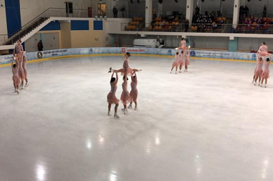 На Кубке России по синхронному катанию на коньках в Тольятти Самарскую область представят шесть команд