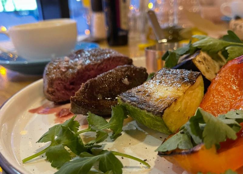 Врач рассказал, какое мясо есть вредно