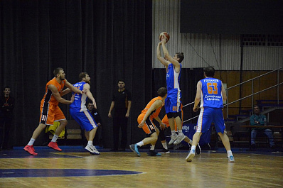 БК Самара в гостях выиграл у Иркута