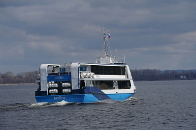 С 7 июня самарцы смогут добраться по Волге до Среднего пляжа