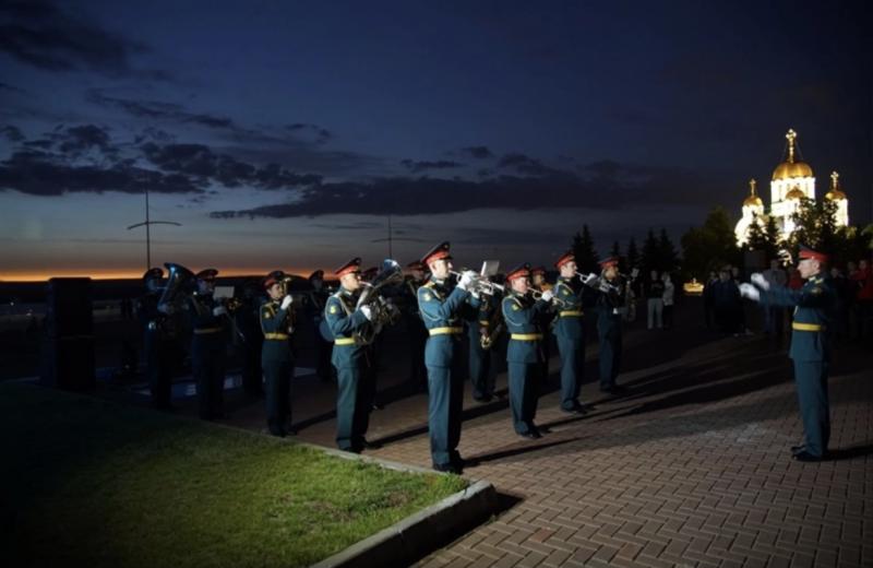 Помним и гордимся: в память о великом подвиге советского народа в Великой Отечественной в Самаре зажгли "Лучи Победы"