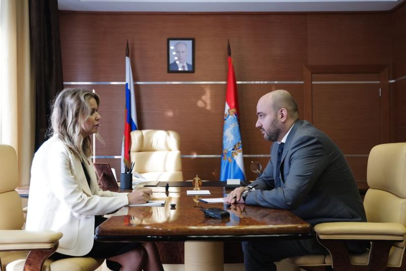 Главное в работе с молодежью: губернатор Вячеслав Федорищев и советник Кристина Гнатюк обсудили перспективы развития отрасли