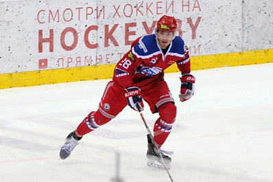  Хоккейную "Ладу" пополнили новые защитник и нападающий