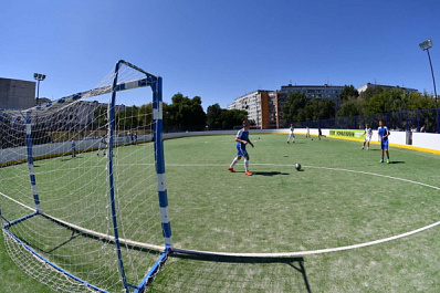 В Новокуйбышевске открыли новую универсальную спортплощадку