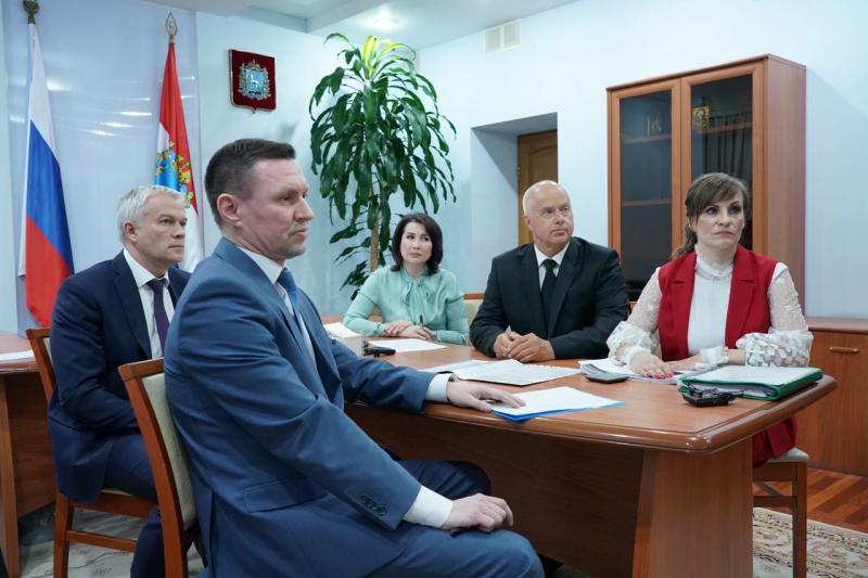 Губернатор Дмитрий Азаров провел прием граждан