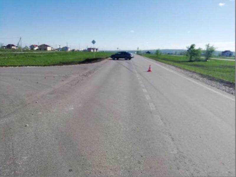 В Самарской области 16-летний парень проломил лобовое стекло сбившей его "Приоры"