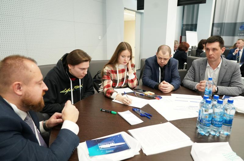 В Самаре состоялась стратегическая сессия по внедрению принципов клиентоцентричности в деятельность органов власти Самарской области