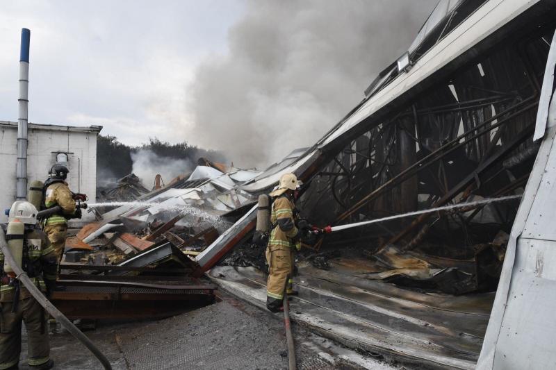 Фоторепортаж с места крупного пожара в Самаре