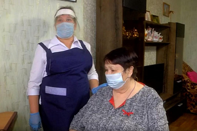 Соцработник из Приволжского района: "Надо вакцинироваться, чтобы не заразить своих подопечных"