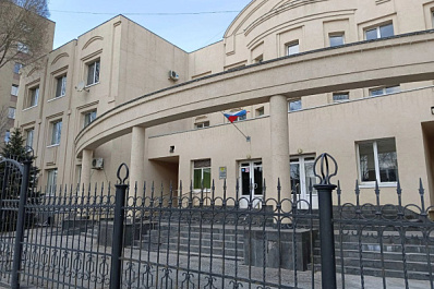 В Тольятти пять парней избили и обокрали двух вышедших из леса прохожих 