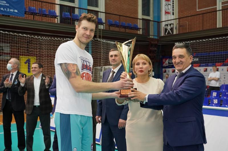 Волейбольная "Нова" стала чемпионом и завоевала право выступать в Суперлиге