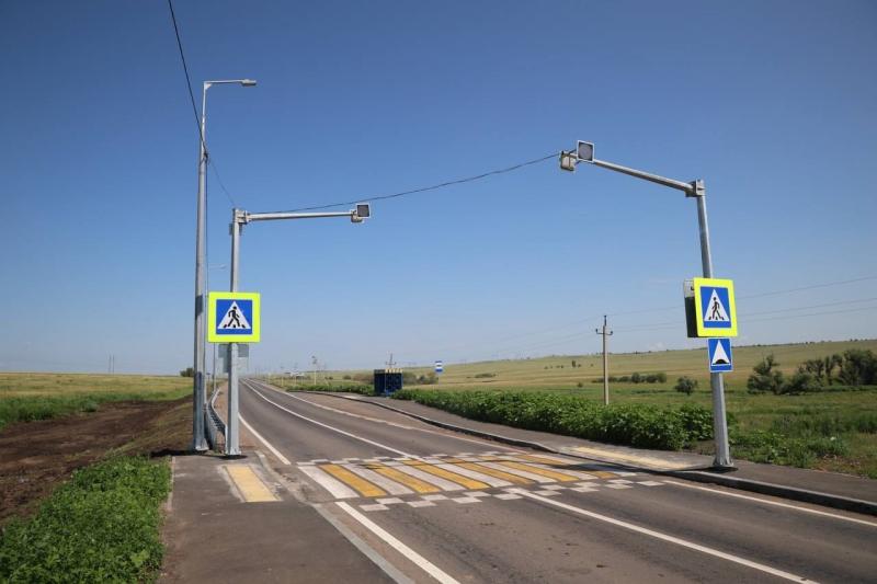 На трассе к Муранскому бору началось устройство новой дорожной одежды