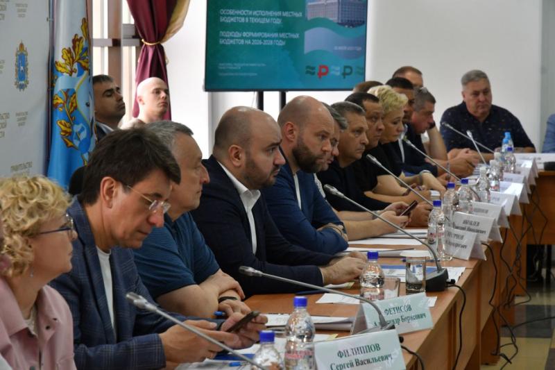 Вячеслав Федорищев провел совет глав муниципальных образований
