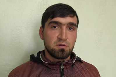 Из России выдворят мигранта, бросавшего фрукты в самарского пенсионера