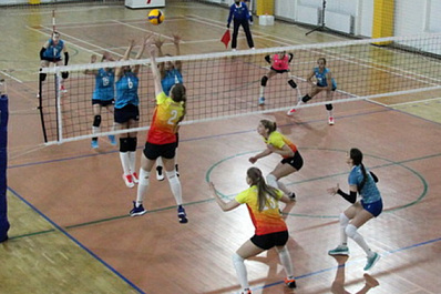 Самарские волейболистки уступили во всех матчах 