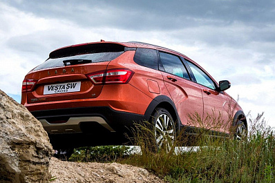 Лада Веста попала в топ-5 лучших компактных городских кроссоверов