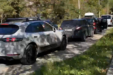 В Крыму возникли очереди на заправках из-за взрыва цистерны с топливом