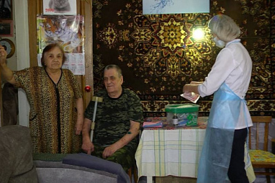 В Самарской области ветераны ВОВ проходят диспансеризацию на дому
