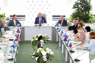 Главный принцип - человекоцентричность: "Единая Россия" в Самарской области начала работу над Народной программой по поручению Дмитрия Азарова