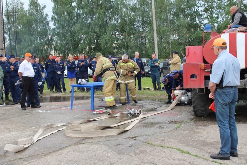 Добровольные пожарные сражались за звание лучших