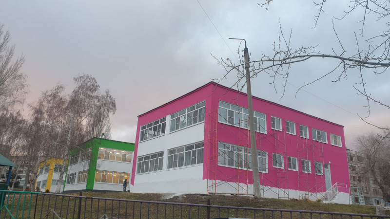Новокуйбышевский детский сад засиял яркими красками