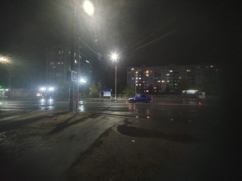 В Самарской области иномарки сбили двух пешеходов 21 октября