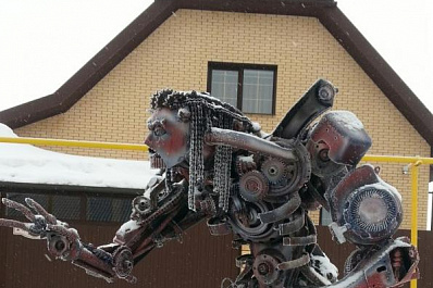 В Сызрани гигантский уличный робот изменит свою внешность