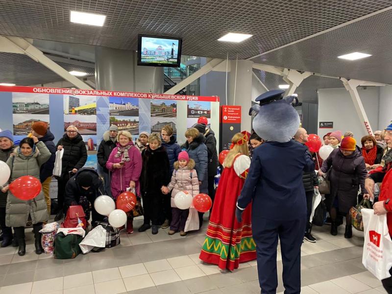 В Самару прибыли туристы на Рождественском поезде