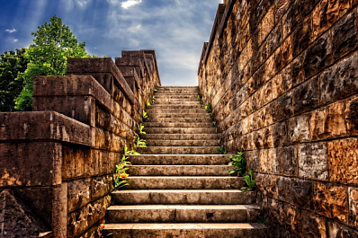 В Сызрани отремонтируют опасные лестницы