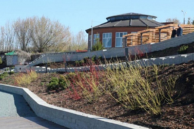 Елена Лапушкина проверила ход реконструкции "вертолетки"