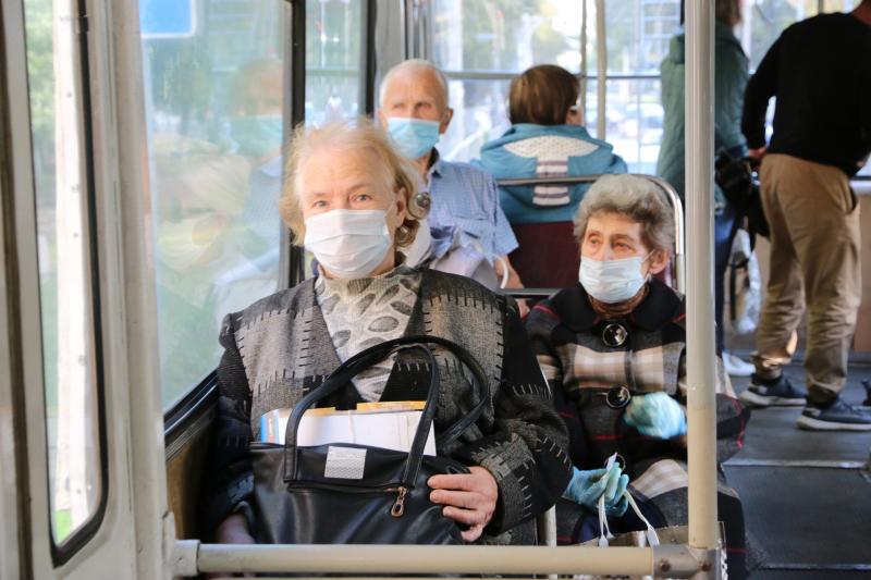 В Самарской области продлили ограничения для пожилых из-за коронавируса
