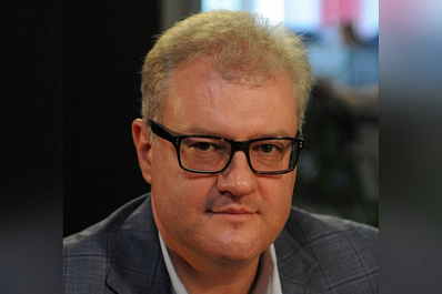 "Приоритет в пользу людей": политолог Дмитрий Орлов отметил работу над бюджетом управленческой команды региона во главе с Дмитрием Азаровым