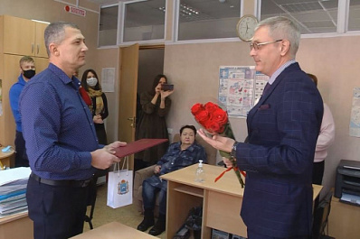 Люди с непростой судьбой получили именные премии губернатора Самарской области